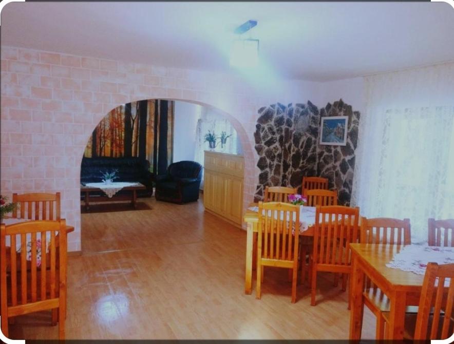 Vila Bianca Buşteni Екстериор снимка