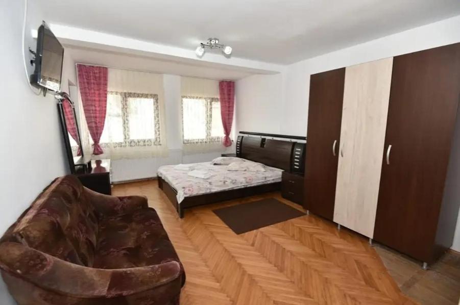 Vila Bianca Buşteni Екстериор снимка